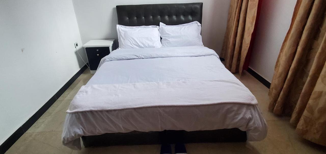 Cozy 3Bedrooms Apartment Addis Abeba Esterno foto